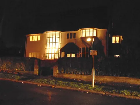 Original home photo: House on Meadway, Hampstead Garden Suburb - geograph.org.uk - 3800962.jpg